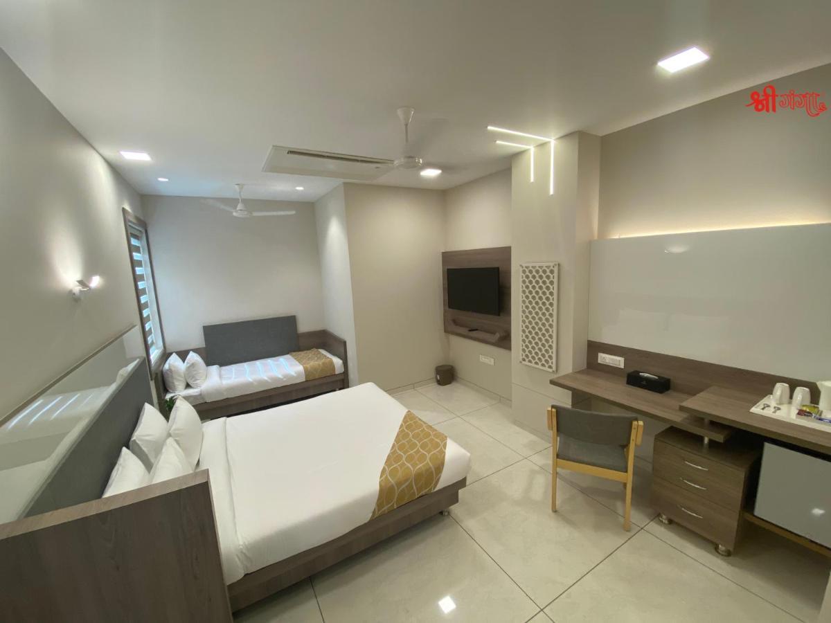 Shree Ganga Smb Hotels Удджайн Экстерьер фото