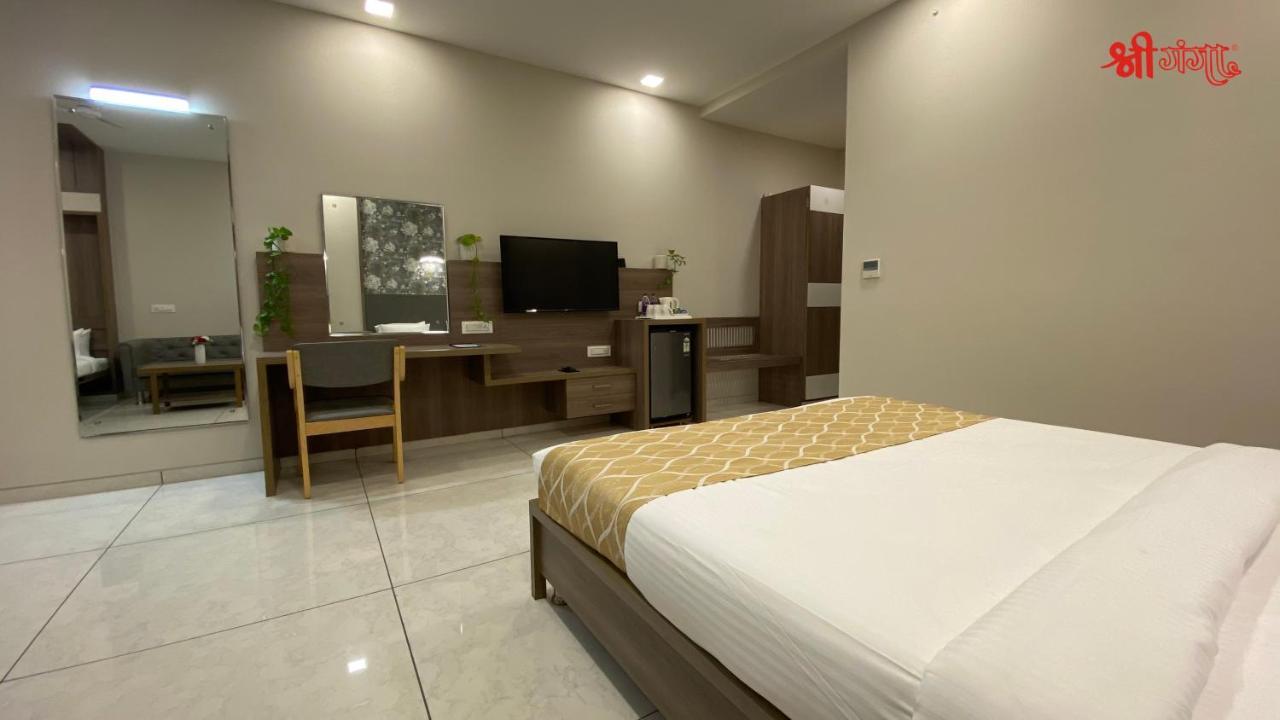 Shree Ganga Smb Hotels Удджайн Экстерьер фото